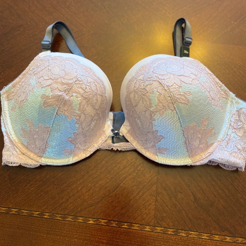 NWT Victoria Secret Shiny light pink w/ grey lace